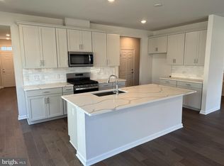 627 America Dr, Horsham, PA 19044