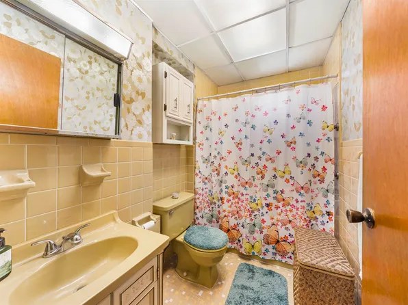 415a 57th Street image 22 of 37