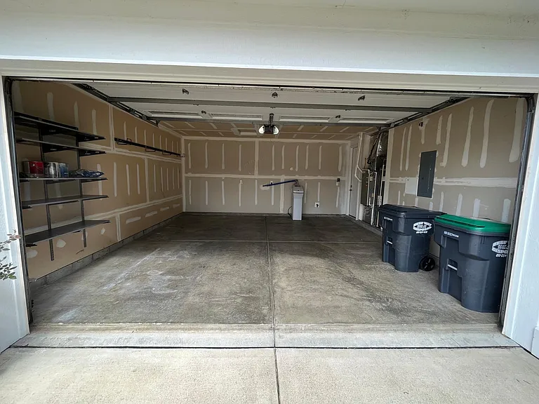 528 Rickels Ct — Photo 2