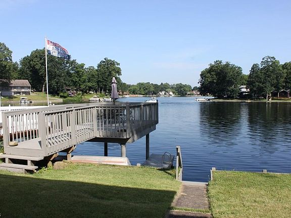 2nd image of 3658 Portage Point Blvd