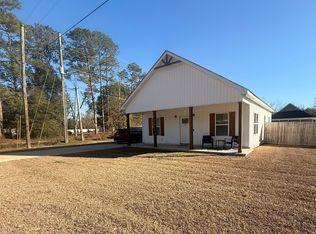 226 Loveless St, Hartford, AL 36344