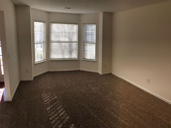 4th image of 3517 Rosebud Park Dr