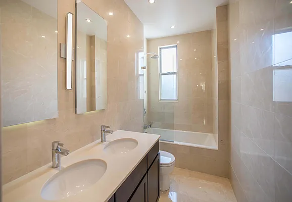 Rented by Rachel Realty | media 29