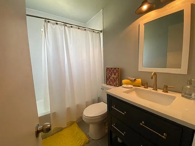 1100 Elmhurst Dr — Photo 15