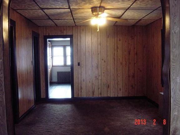 4th image of 10441 S Avenue L