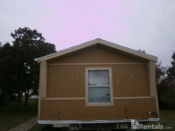 3rd image of 1309 Venture Ln
