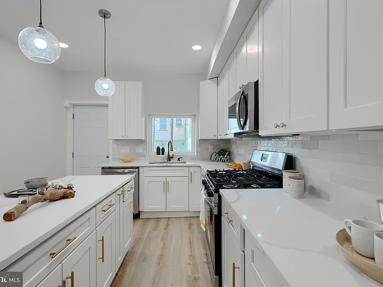 602 S Streeper St — Photo 10