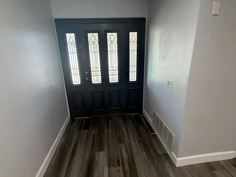 1118 Zircon St — Photo 14