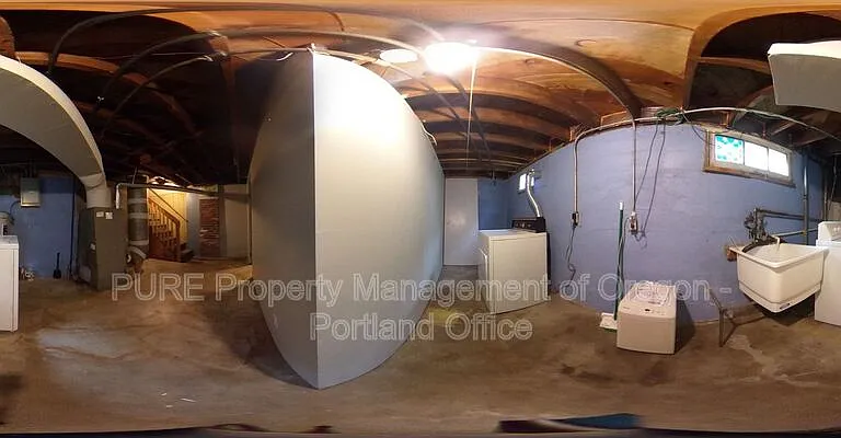 2411 SE Madison St — Photo 8