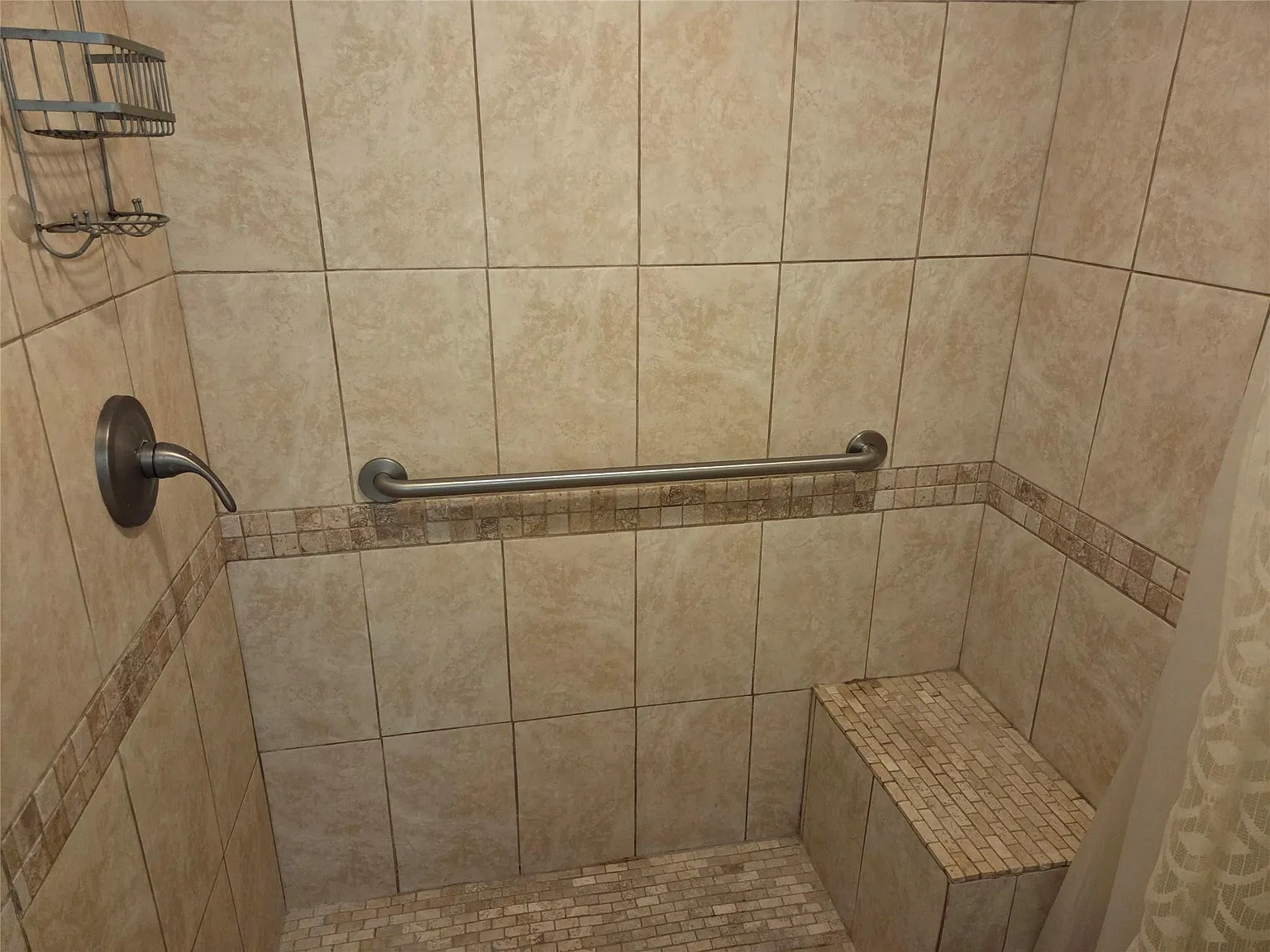 2 bed, 2.0 bath, 1104 sqft, $1,700 — Photo 3