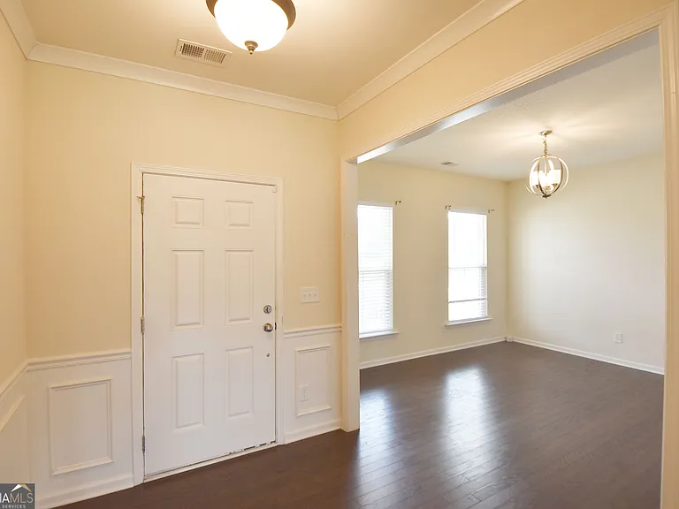 421 Southbridge Pass — Photo 10