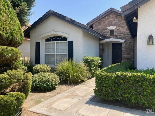 10015 Cinderella Ave, Bakersfield, CA 93311