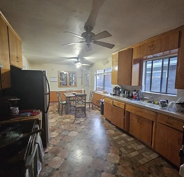 Seminole Dr — Photo 4