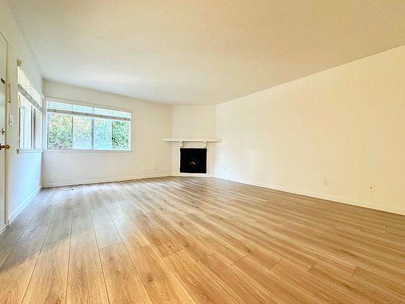 2nd image of 16942 Lynn Ln APT C
