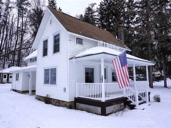1664 Brown St, Bellona, NY 14415