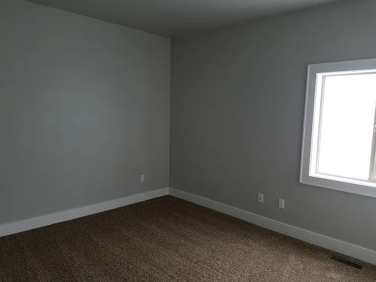 4673 W Temple Dr — Photo 12