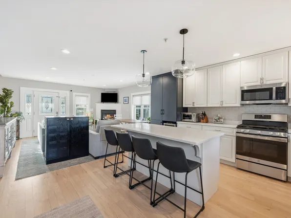 12 Tuckerman St #A, Boston, MA 02127