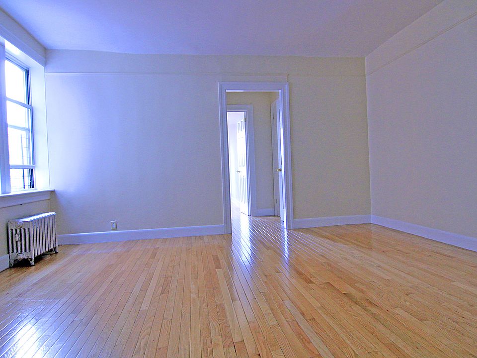 1st image of 1630 Undercliff Ave APT D5