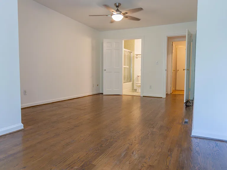817 Botetourt Gdns — Photo 44