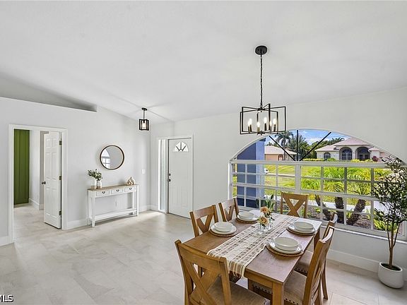 5th image of 4339 SW 25th Pl