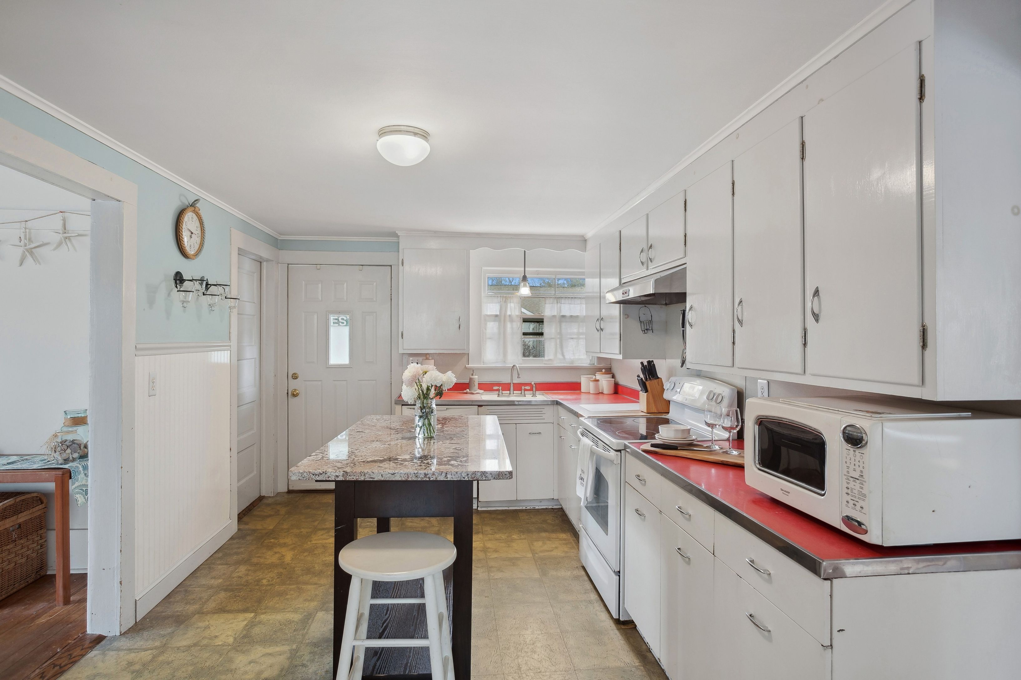 16 Ave, Westhampton, NY 11977 Out East