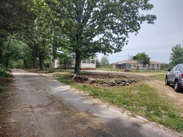 369 Driftwood Lane, Sparta, MO 65753