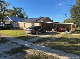408 Henderson Ave, Canton, MO 63435