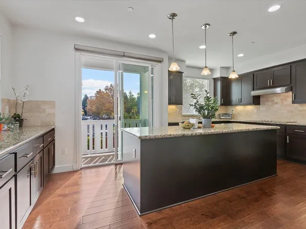 2041 Atlas Loop, Mountain View, CA 94043
