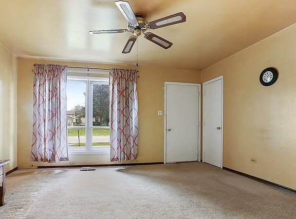 3rd image of 3859 171st Pl