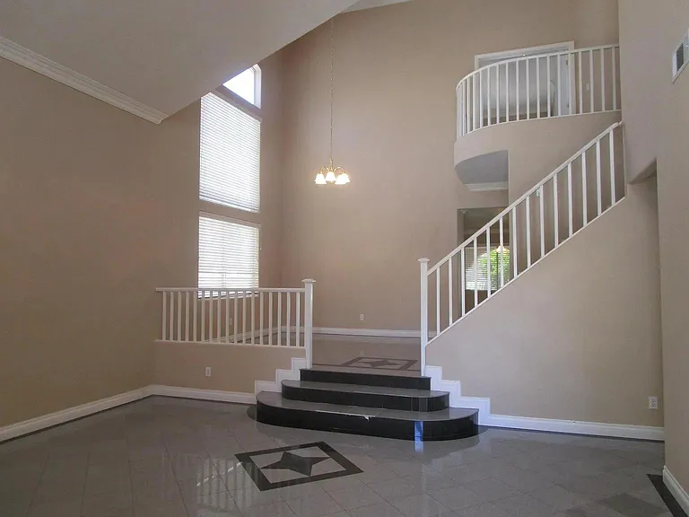 2238 Alanhurst Dr — Photo 4