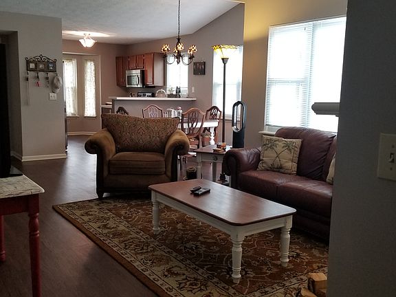 3rd image of 8138 Crook Dr N