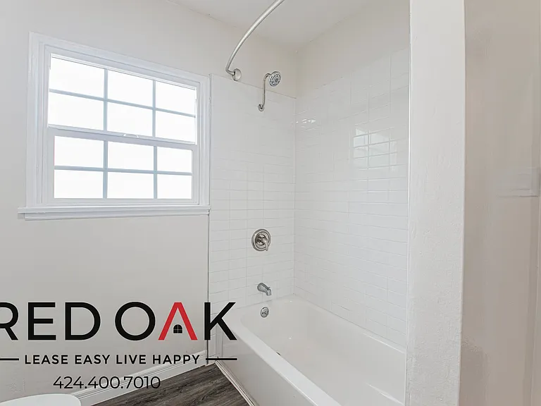2609 W 48th St #2 — Photo 12