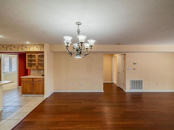5th image of 106 Treetops Ln Building 4