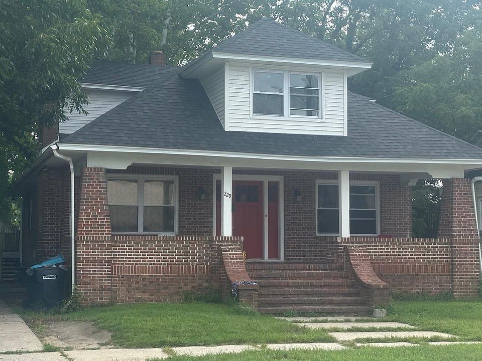 2nd image of 229 N Front St