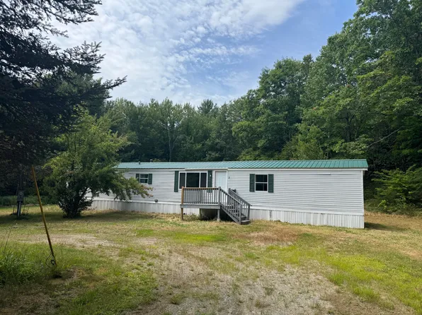 2 Bog Spur Road, Sabattus, ME 04280