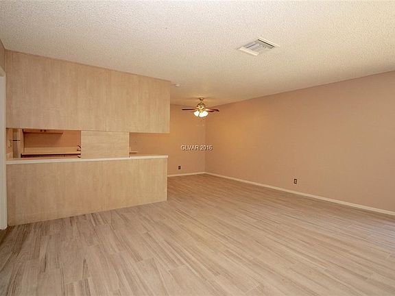 3rd image of 1549 Elizabeth Ave Unit 2