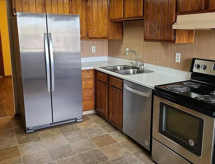 1224 Parker Dr — Photo 7