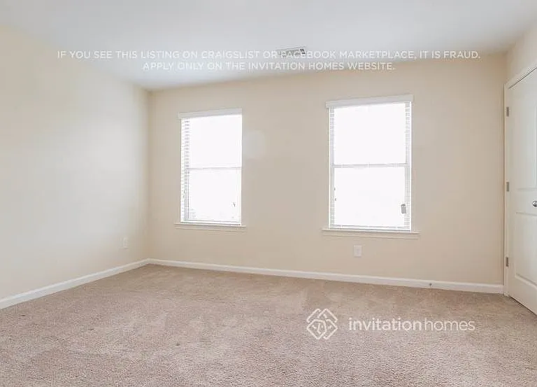 2146 Villa Spring Ter — Photo 12