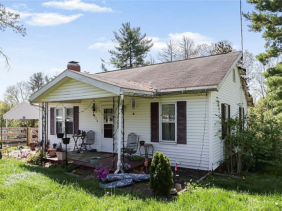 5th image of 2390 Ridge Rd