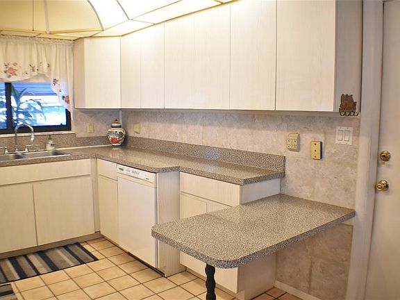 3rd image of 3601 70th St N