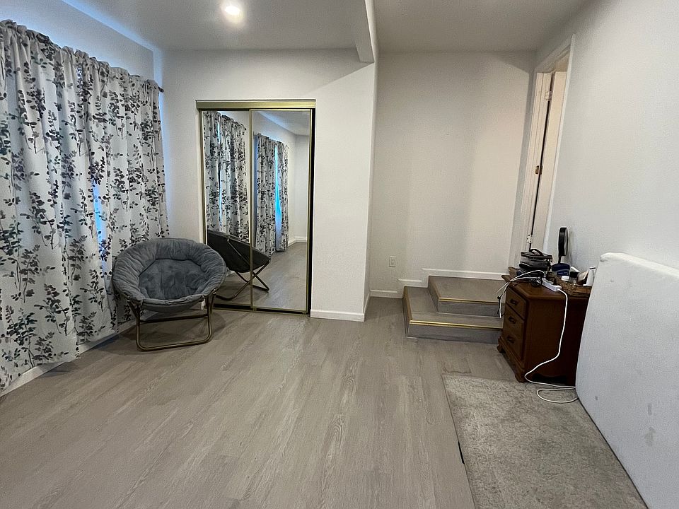 1st image of 3172 Durant Ave #2