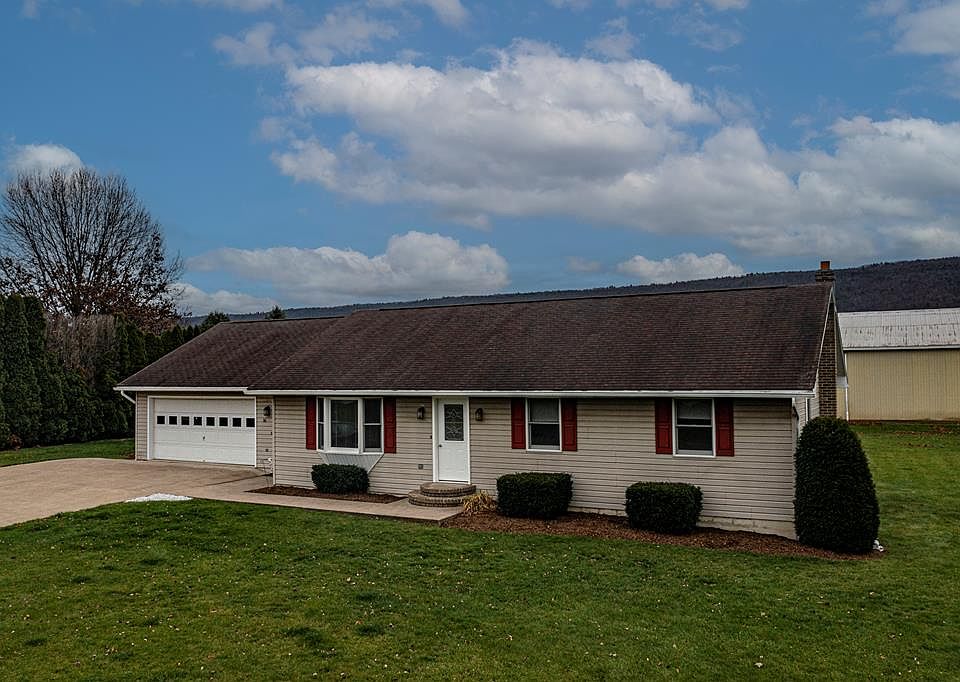 1st image of 16 Farm View Dr