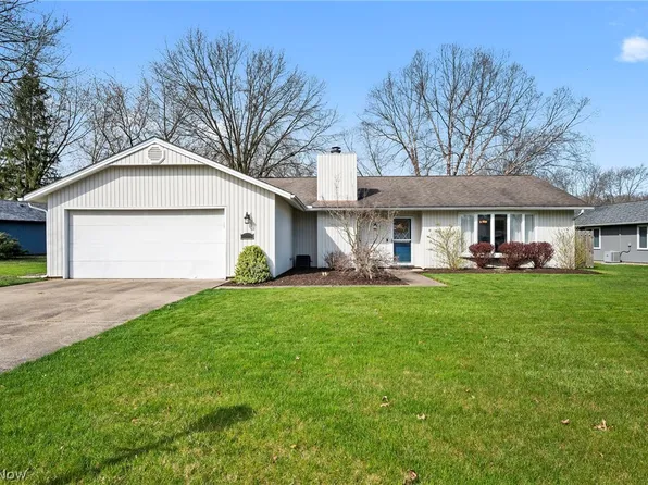 10806 Waterfall Rd, Strongsville, OH 44149