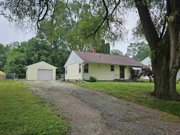 1241 Carbaugh Ave, Rockford, IL 61101