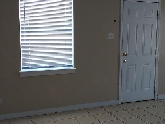 4th image of 1110 Chadbourne St #A