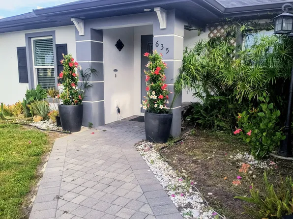 635 NW 14th Ter, Cape Coral, FL 33993