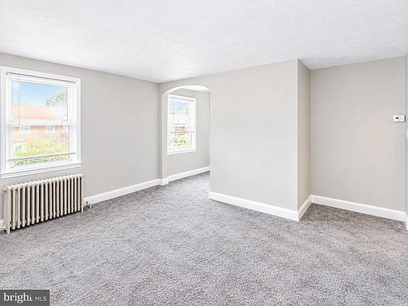 4th image of 2905 Cornwall Rd