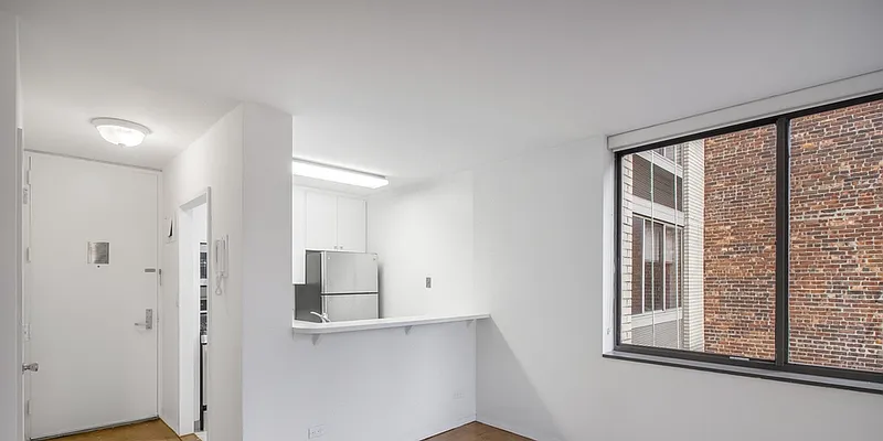 Rented by Mirador Real Estate | media 4