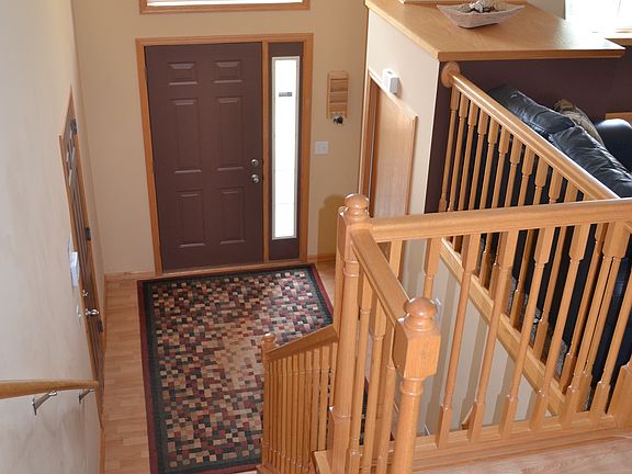 2nd image of 2020 Garfield St S