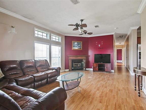 3rd image of 4525 Schmaltz Dr